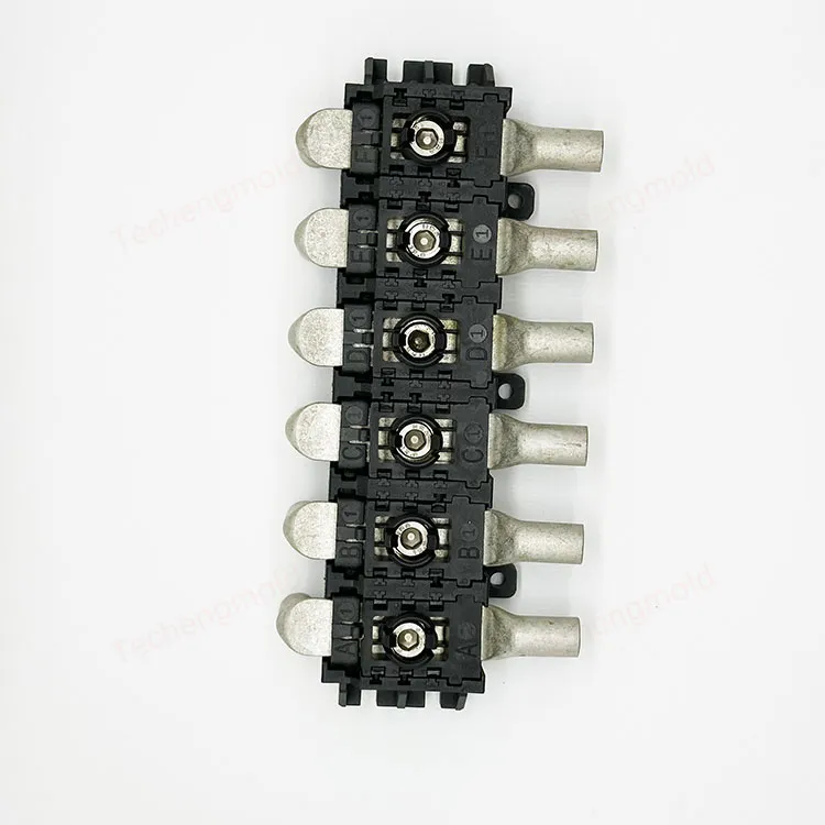 特诚科技精密工程塑料注塑件实拍